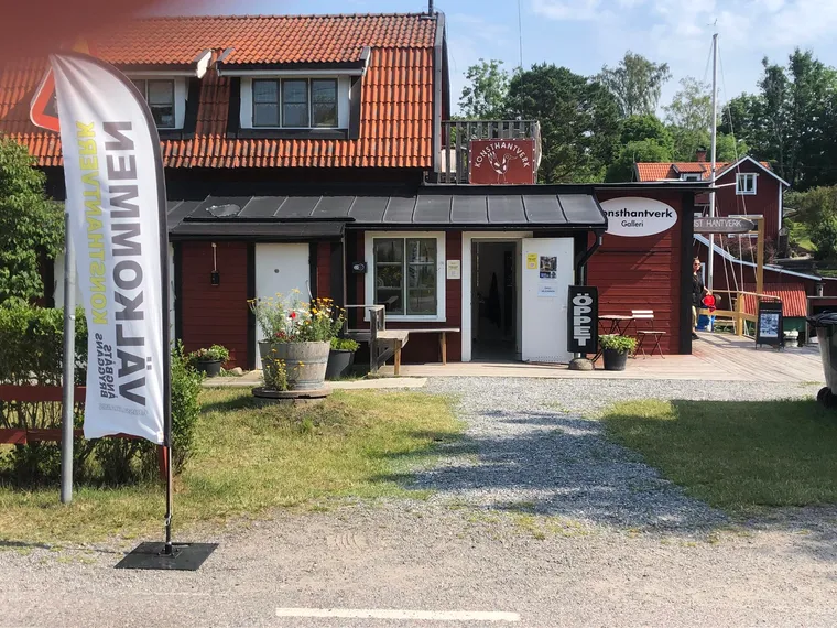 Ångbåtsbryggans konsthantverk  – Grisslehamn